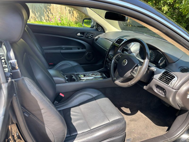 jaguar xkr 5.0 v8 auto euro 5 2dr £15,995 monthly from £367.64 27 this 2012  xkr v8 presents a rare...